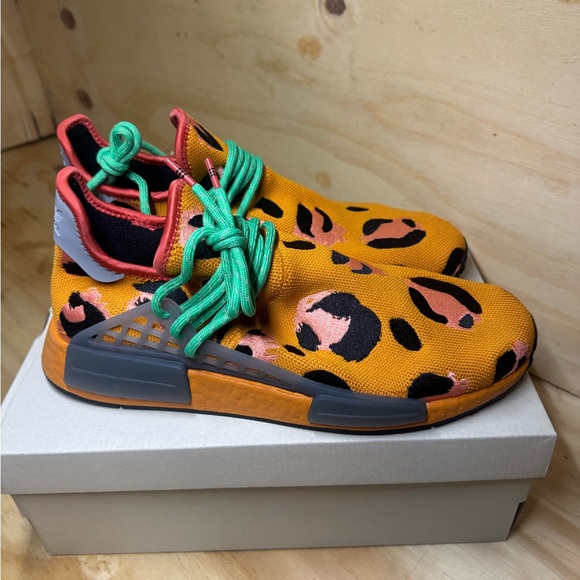 Kids Leopard Print Sneakers with Green Laces - Picture 1 of 5